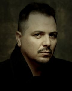 Andrew Pagana interpreta Detective Scalese