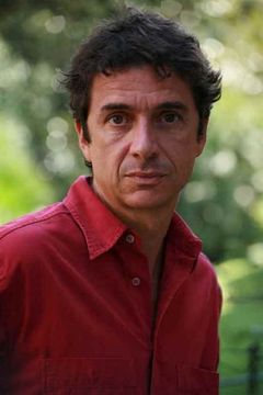 Blas Roca-Rey interpreta Matt