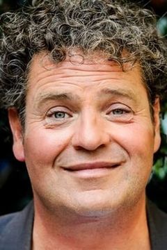 Dirk Zeelenberg interpreta David Mendelbaum