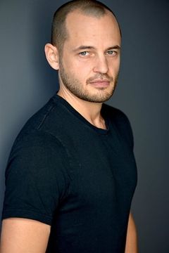 Julien Irwin Dupuy interpreta Soldier