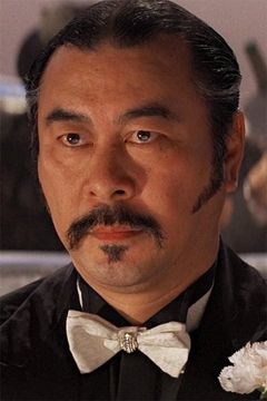 Roy Chiao interpreta Shaolin Abbott