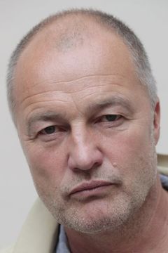 Lars Arentz-Hansen interpreta Bugs
