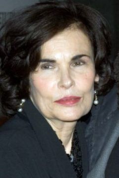 Francine Racette interpreta Mrs. Quentin