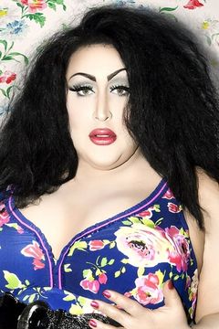 Vicky Vox interpreta Tori Snatch