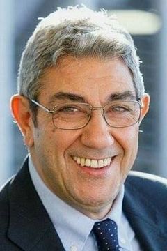 Giuseppe De Rosa interpreta Don Raffaele