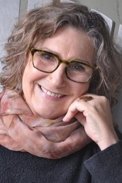Jane Jenkins interpreta Woman Psychiatrist