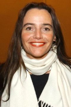 Katja Bienert interpreta Linda Norman