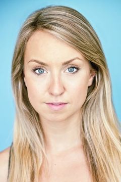 Sophie Bennett interpreta Little Girl