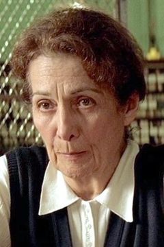 Betty Miller interpreta Joanne