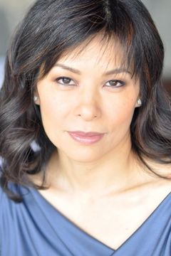 Susan Chuang interpreta Agent Tobin