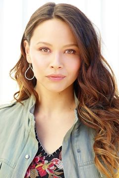 Melissa O'Neil interpreta Lucy Chen