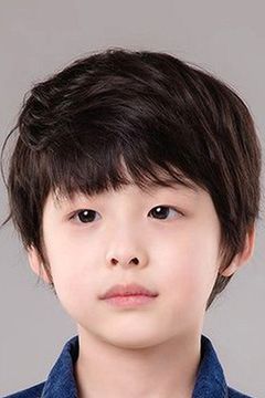 Pachchun Hiranprateep interpreta Lhan's Son