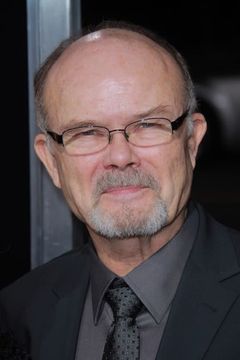 Kurtwood Smith interpreta Griggs