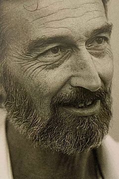 Maurizio Mannoia interpreta Juror (uncredited)