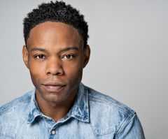 Clifford McGhee interpreta Music Video Dancer