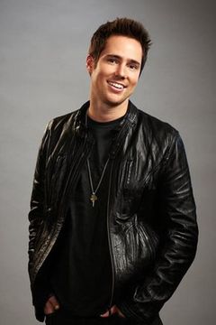 Jeff Lewis interpreta Male Voice #6
