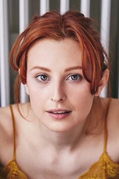 Sophia Schiller interpreta Constanze von Thalheim