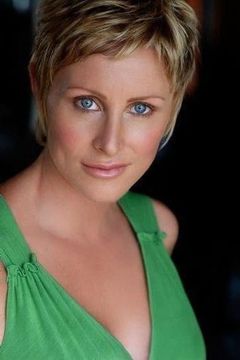 Mary Ann Hermansen interpreta Sun