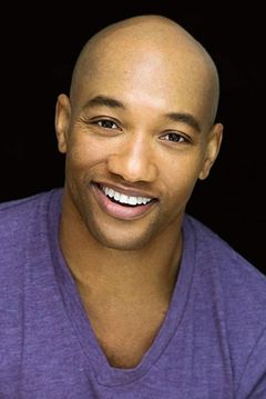 Jermaine Montell interpreta Dancer