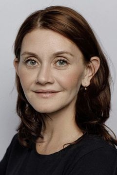 Nadezhda Kulakova interpreta Woman in the Dining Car