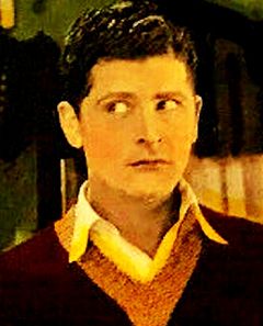 Ronald R. Rondell interpreta Dinner Party Guest (uncredited)