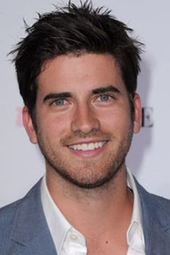 Ryan Rottman interpreta Jackson Shepherd