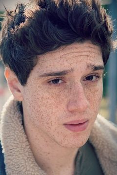 Chester Rushing interpreta Prom Teen #3