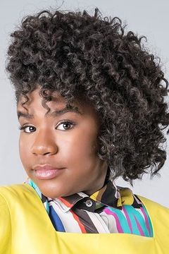 Trinitee interpreta Judy Cooper