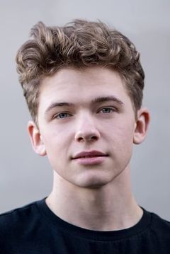 Igby Rigney interpreta Young Jesse
