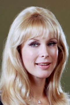 Barbara Eden interpreta Jeannie