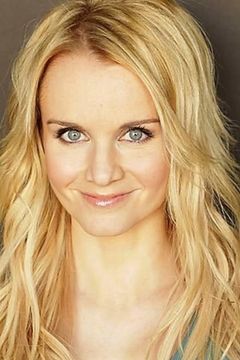 Kate Reinders interpreta Beth