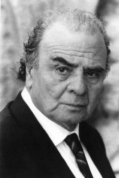 Massimo Sarchielli interpreta Father Marmugi