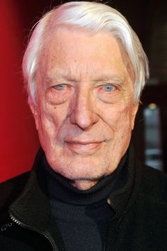Hans Meyer interpreta British Man
