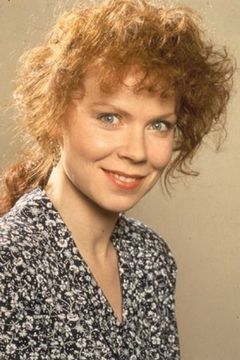 Eve Matheson interpreta Mrs. Wilcox