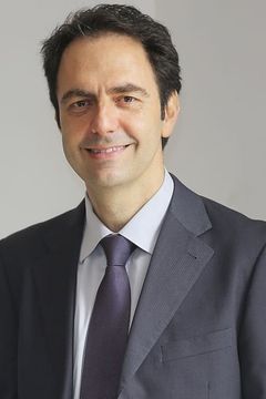 Neri Marcorè interpreta Pietro Lodigiani