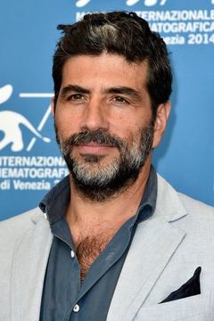 Claudio Castrogiovanni interpreta Edoardo Zanesi