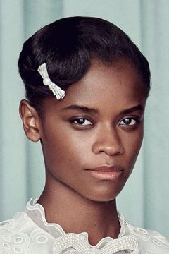 Letitia Wright interpreta Shuri