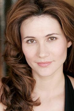 Emily Warfield interpreta Maureen Trant