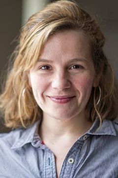 Stephanie Yankwitt interpreta Stacey