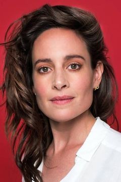 Hannah van Lunteren interpreta Louise