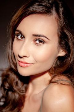 Lilah Richcreek Estrada interpreta Icarus