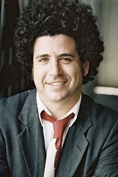 Zachary Steel interpreta Meditation Leader (voice)