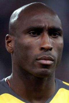 Sol Campbell interpreta Bouncer (uncredited)
