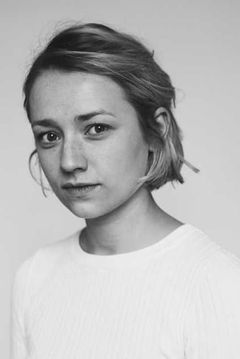 Kristine Kujath Thorp interpreta Sofia