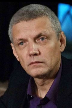 Aleksandr Galibin interpreta Decalin, Captain of tanker