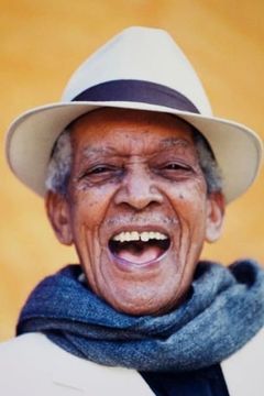 Compay Segundo interpreta Self