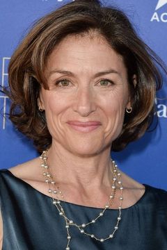 Barbara Williams interpreta Muriel Walker