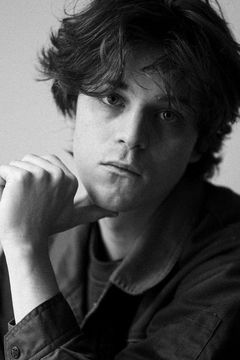 Guillaume Soubeyran interpreta Mathias