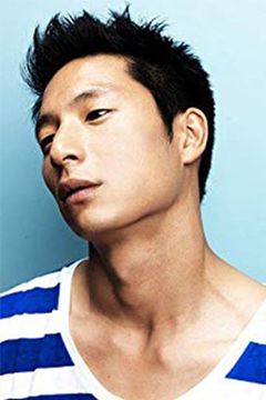 Alberto Jo Lee interpreta Chinese Translator / Creative Creep