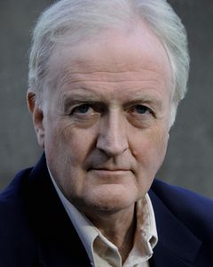 Rory Knox Johnston interpreta Reynolds